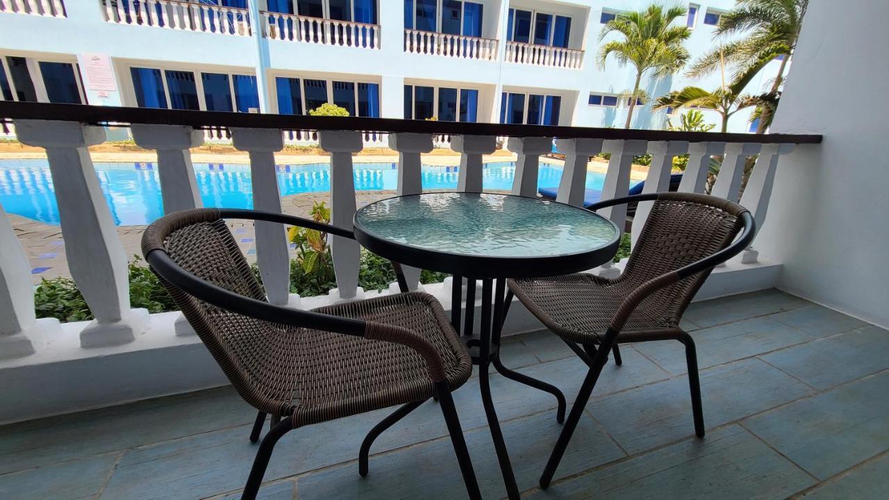C3 Cowrie Shell Residences Mombasa Exteriör bild